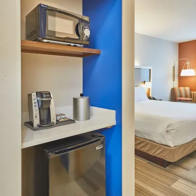 Holiday Inn Express & Suites Hermiston Downtown Photos