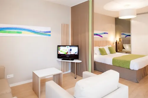 Appart hôtel Q7 Lodge Lyon 7 - Séjours à la nuitée et longues durées Photos