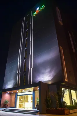 Holly Hotel Myanmar Esterni Photos