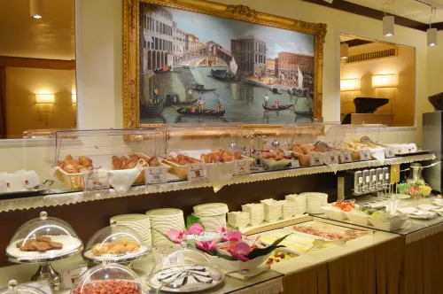 Ai Mori d'Oriente Dining Photos