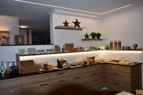 Hotel Cabana Dining Photos