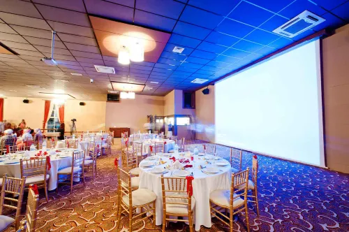 Oscar Resort Hotel Featured Photos