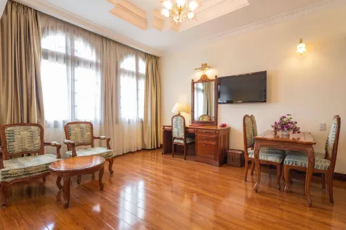 Riverside Hotel In Saigon Photos