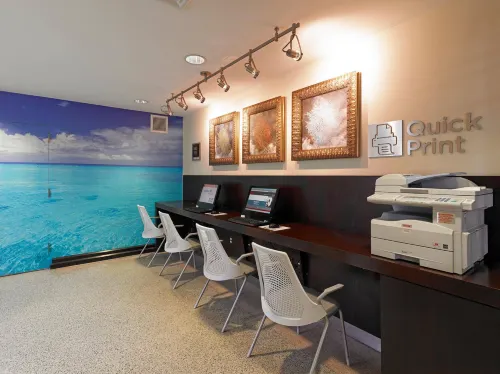 Cadillac Hotel & Beach Club, Autograph Collection Business Facilities Photos