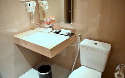 Grand Metro Hotel Tasikmalaya Zimmer Photos