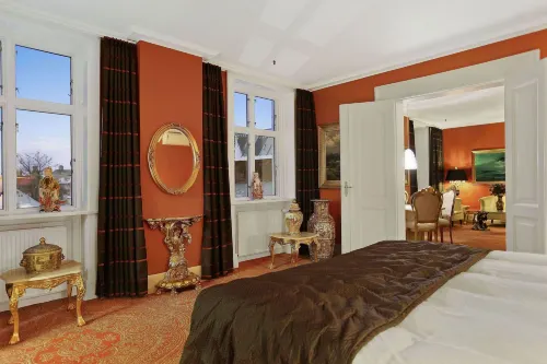 Hotel Royal Photos