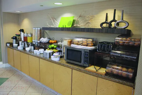 La Quinta Inn & Suites by Wyndham Ft. Lauderdale Plantation Ristorazione Photos