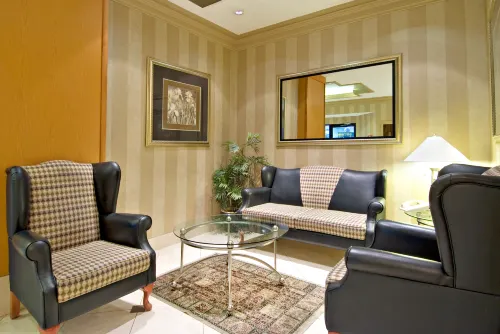 Holiday Inn Express Vancouver Airport-Richmond Featured Photos