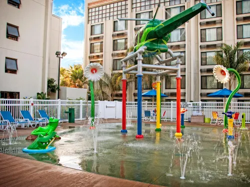 Holiday Inn & Suites Anaheim (1 Blk/Disneyland®) Leisure & Recreation Photos