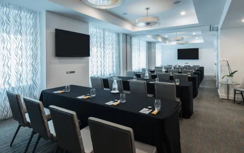 YVE Hotel Miami Business Facilities Photos