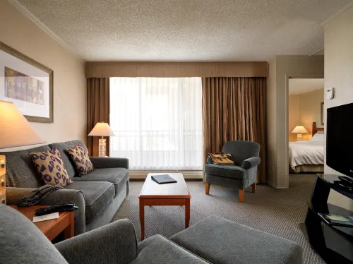 Chateau Victoria Hotel & Suites Photos