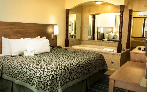 Days Inn by Wyndham Newark Wilmington Photos