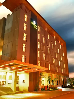 Kyriad Hotel Airport Jakarta Empfohlen Photos