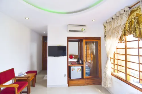 San San Hotel Photos