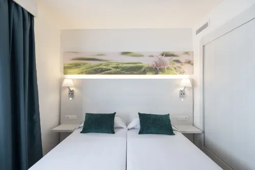 Hotel THB Flora Photos