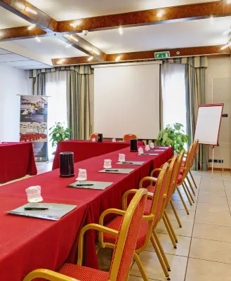 Hotel Villa Ducale Business Photos