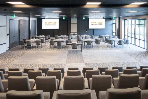 Courtyard Amsterdam Airport Business Facilities Photos