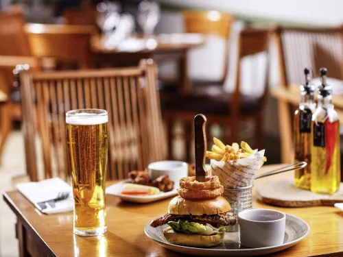 Mercure Nottingham Sherwood Hotel Dining Photos