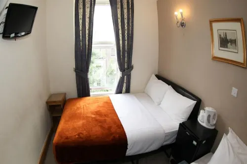 Holland Inn Hotel Photos