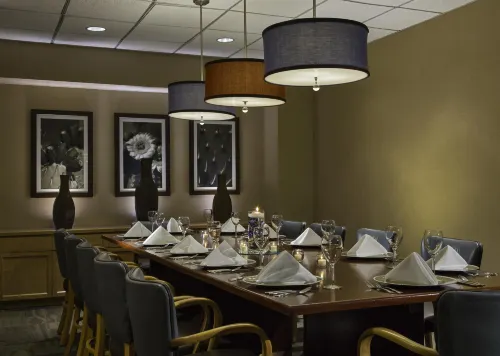 Sheraton Houston Brookhollow Hotel Restauration Photos