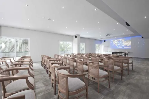 King Saron Hotel Resort Бизнес-удобства Photos