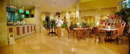 Hotel Indah Palace Solo Makanan Photos