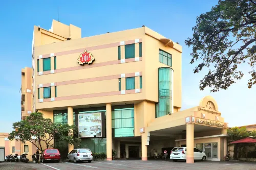 Hotel Indah Palace Solo Eksterior Photos