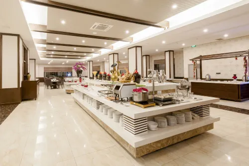 Muong Thanh Grand Lao Cai Hotel Ristorazione Photos