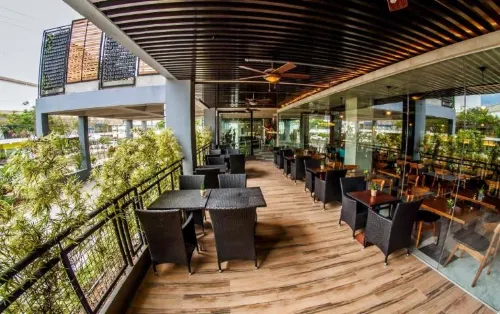 Big Hotel Ăn uống Photos
