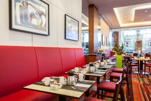 Hilton Warsaw City Restauration Photos