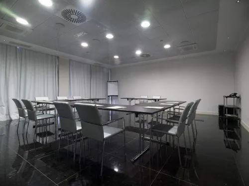 Italiana Hotels Milano Rho Fiera Business Photos