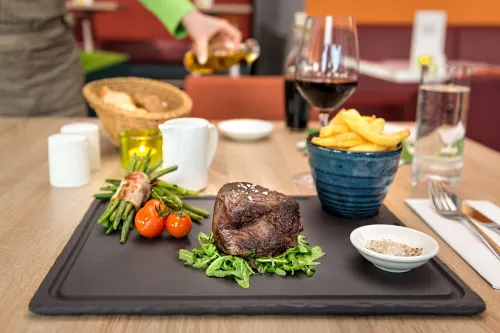 Holiday Inn Hamburg - Hafencity Dining Photos