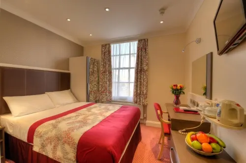 Best Western Buckingham Palace Rd Photos