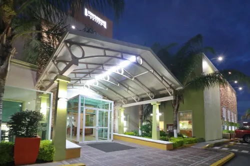 Staybridge Suites Queretaro Extérieur Photos
