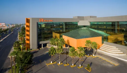 Real Inn Nuevo Laredo Exterior Photos