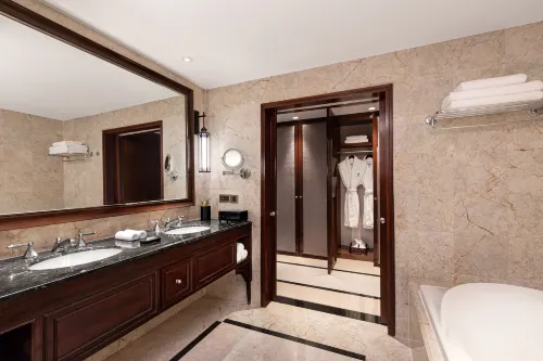 The Athenee Hotel, a Luxury Collection Hotel, Bangkok Camere Photos