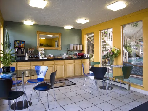 Pacific Inn Monterey Featured Photos