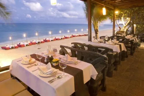Thai House Beach Resort Restauration Photos