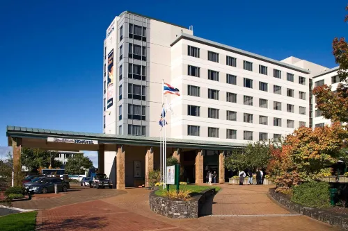 Novotel Rotorua Lakeside Exterior Photos