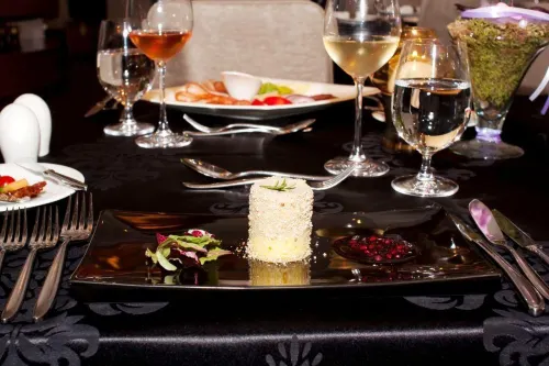 Continental Hotel Budapest Dining Photos