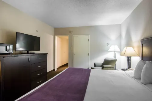 Quality Inn & Suites Yellowknife Photos