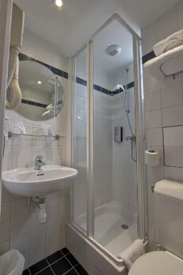 Hotel Baldi By Magna Arbor Paris Photos