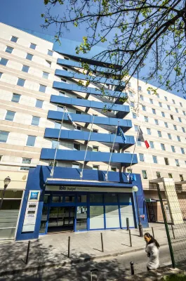Hôtel Ibis Budget Paris Porte de Montmartre À ne pas manquer Photos
