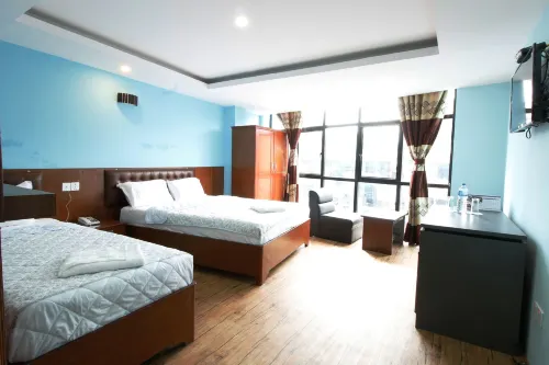 Everest Holiday Inn Photos