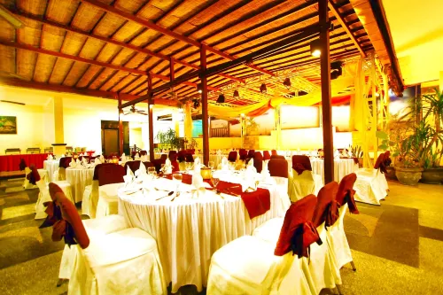 Nirmala Hotel & Convention Centre Makanan Photos