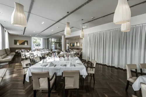 Arcotel John F Berlin Featured Photos