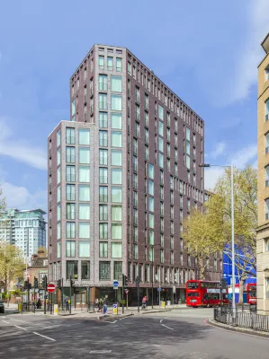 H10 London Waterloo Hotel Exterior Photos