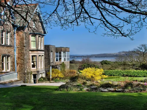 Cumbria Grand Hotel من الخارج Photos
