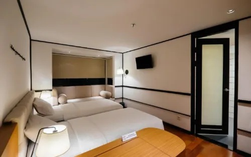 Namin Dago Hotel Rooms Photos