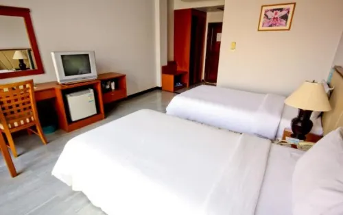 Surin Majestic Hotel Rooms Photos